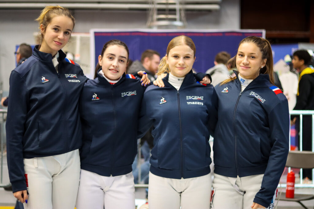 L'équipe de France a pris la troisième place de l'épreuve par équipes dames du challenge mondial u17 de Grenoble Parmentier escrime